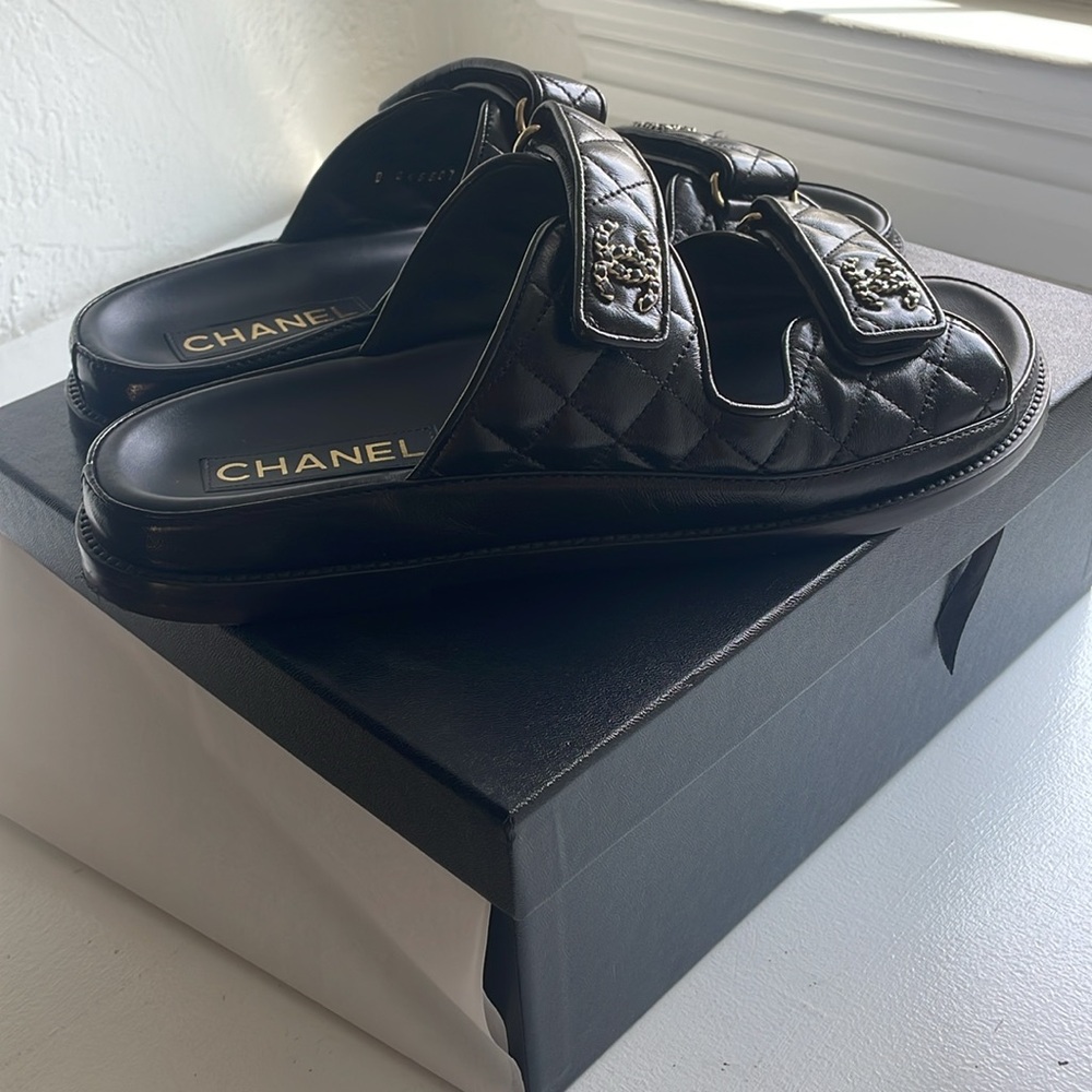 Size 40.5 CHANEL Black Lambskin DAD SLIDE sandals G45507 W/ receipt - Picture 6 of 16